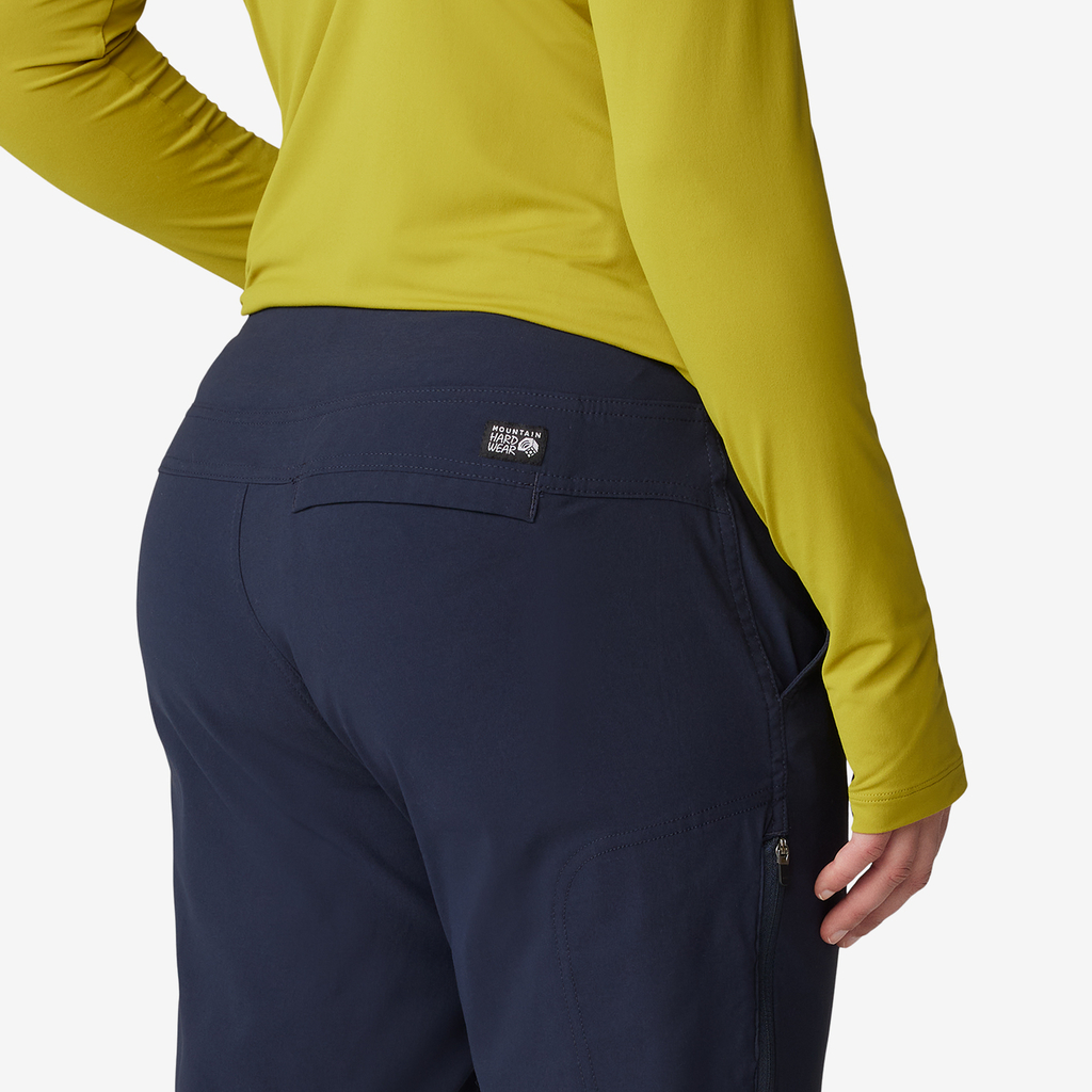 Mountain Hardwear W Dynama™ Crop in BLAU