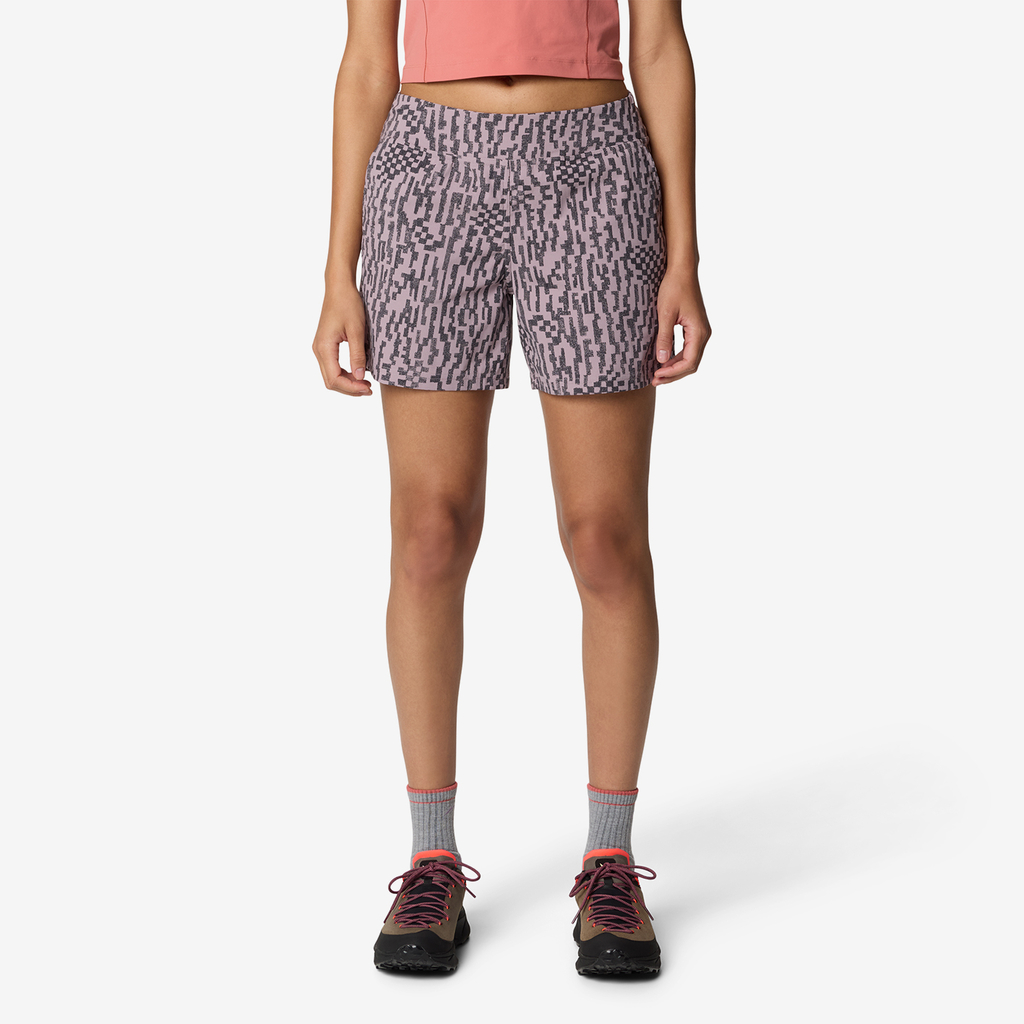 Mountain Hardwear W Dynama™ Short in VIOLETT