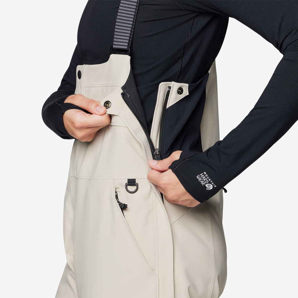 Mountain Hardwear W Powder Maven™ Bib in SCHWARZ