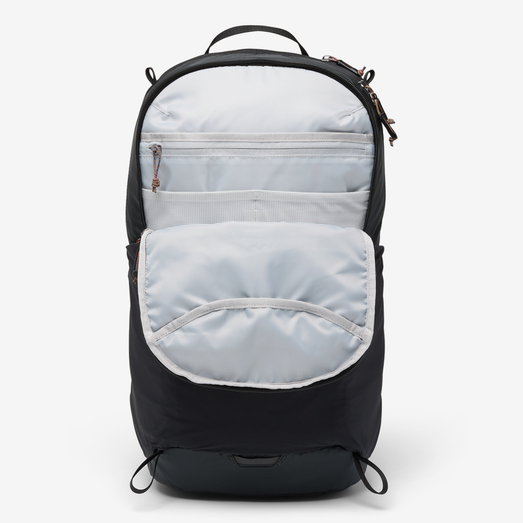 Mountain Hardwear Field Day™ 22L Backpack in BLAU