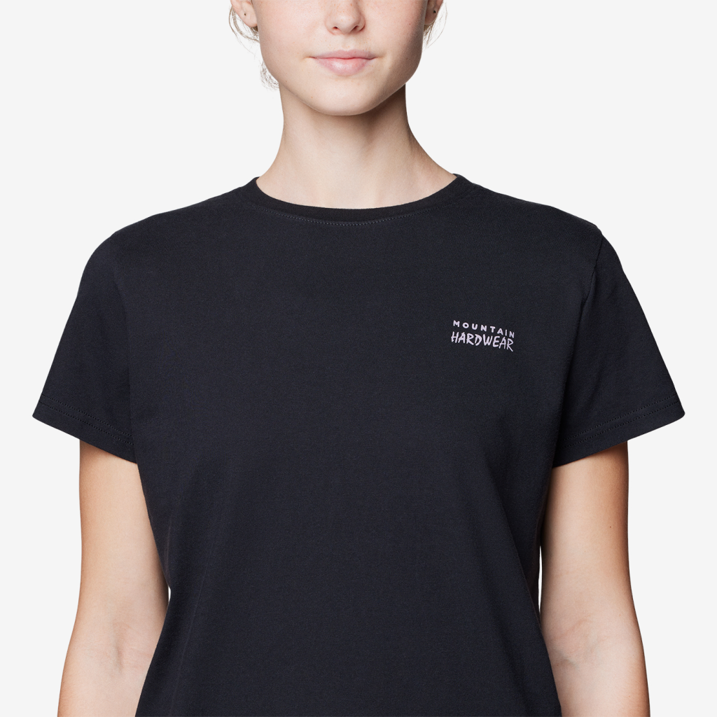 Mountain Hardwear W MHW Logo™ Short Sleeve in SCHWARZ