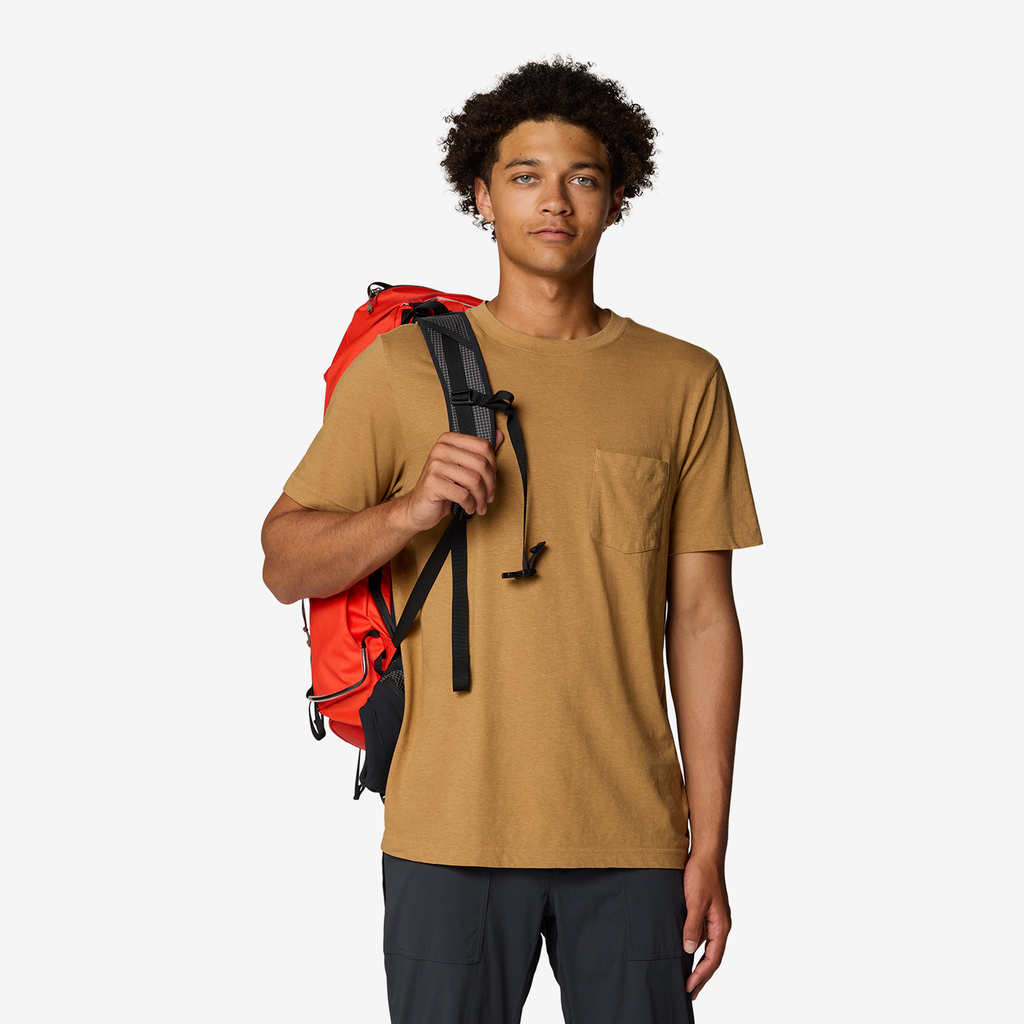 Mountain Hardwear M On Edge™ Short Sleeve T in BRAUN