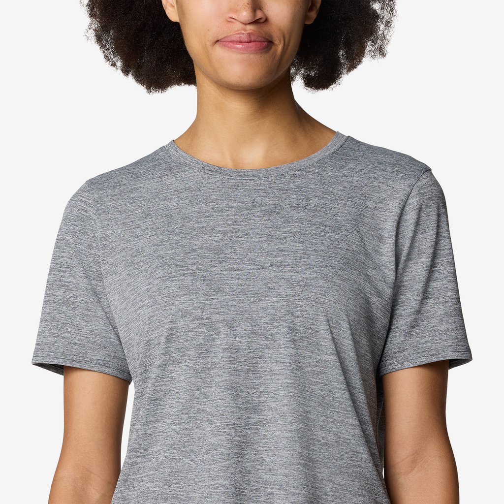 Mountain Hardwear W Sunblocker™ Short Sleeve in SCHWARZ