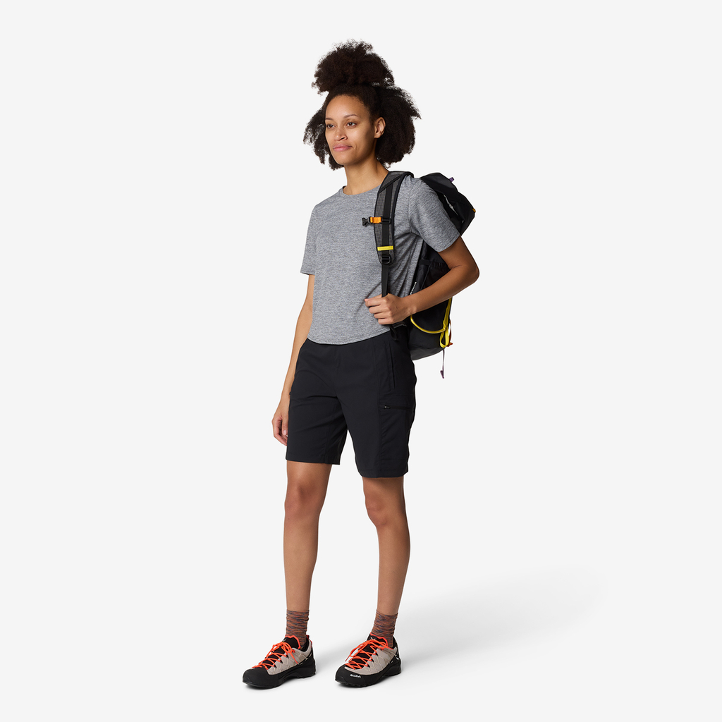 Mountain Hardwear W Sunblocker™ Short Sleeve in SCHWARZ