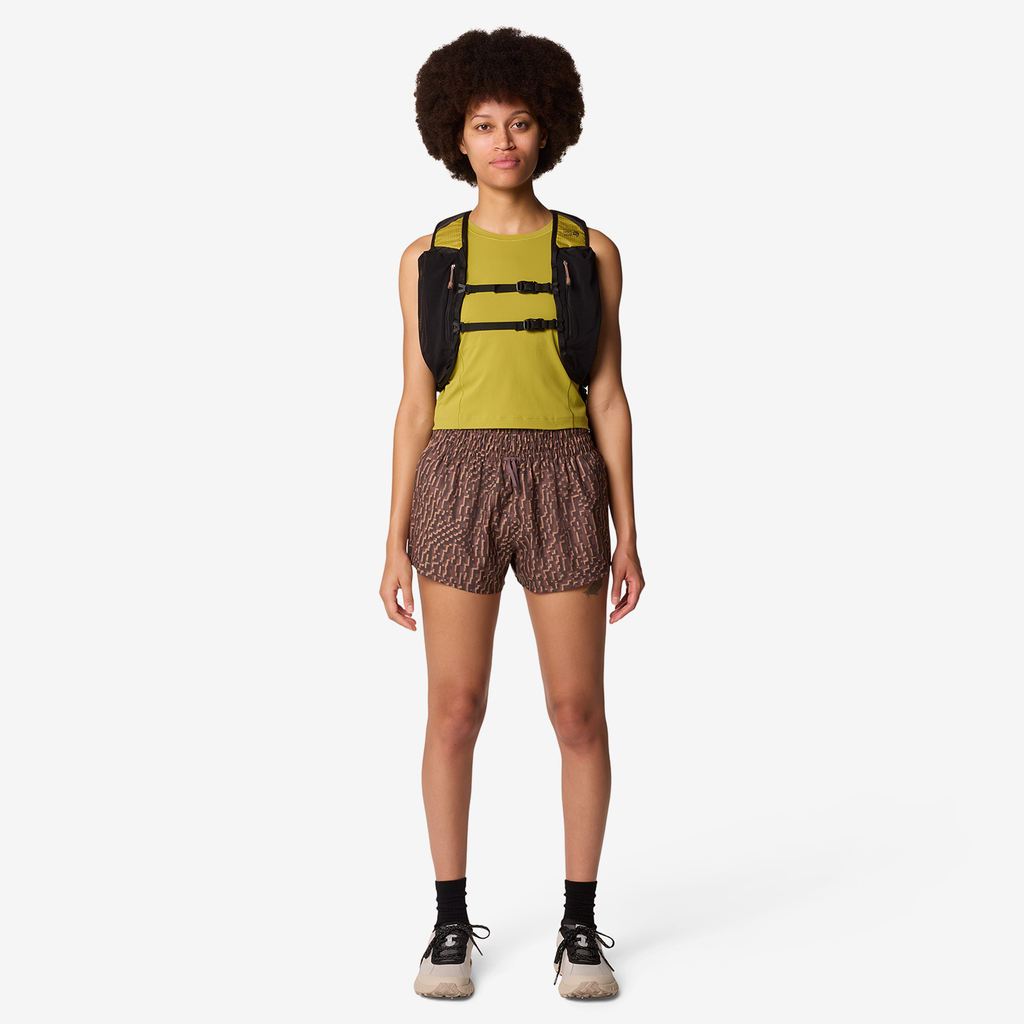 Mountain Hardwear W Shade Lite™ Short in BRAUN
