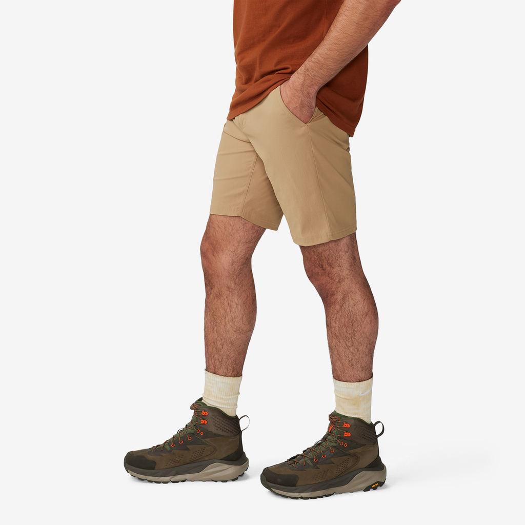 Mountain Hardwear M Axton™ Short in BRAUN