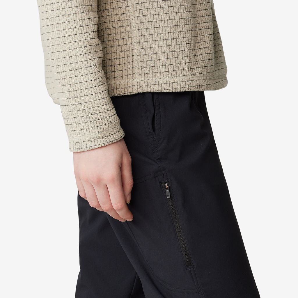 Mountain Hardwear W Dynama™ Pant in SCHWARZ