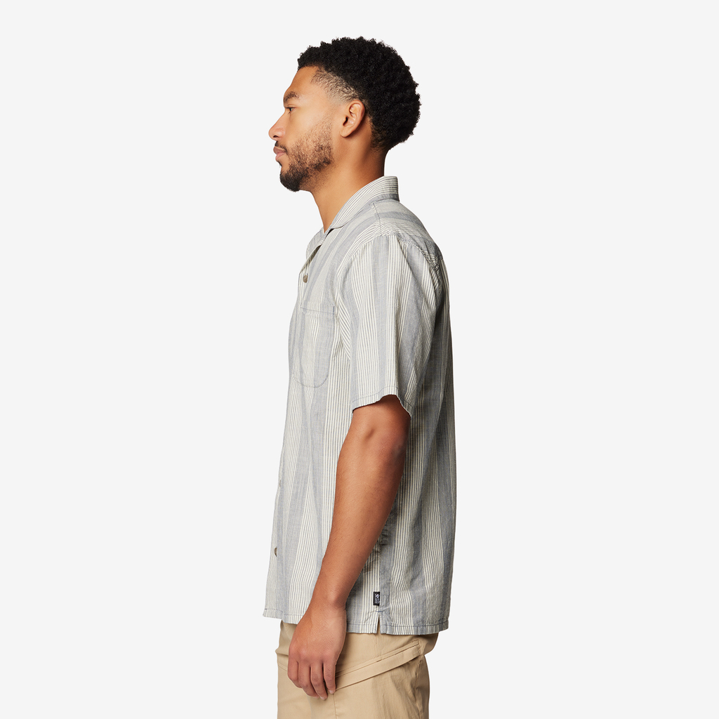 Mountain Hardwear M Cottonwood™ Camp Lite Short Sleeve Shirt in BLAU