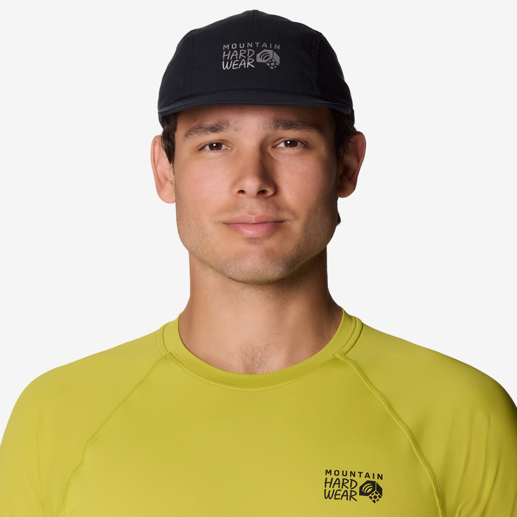 Mountain Hardwear Shade Lite™ Hat in SCHWARZ