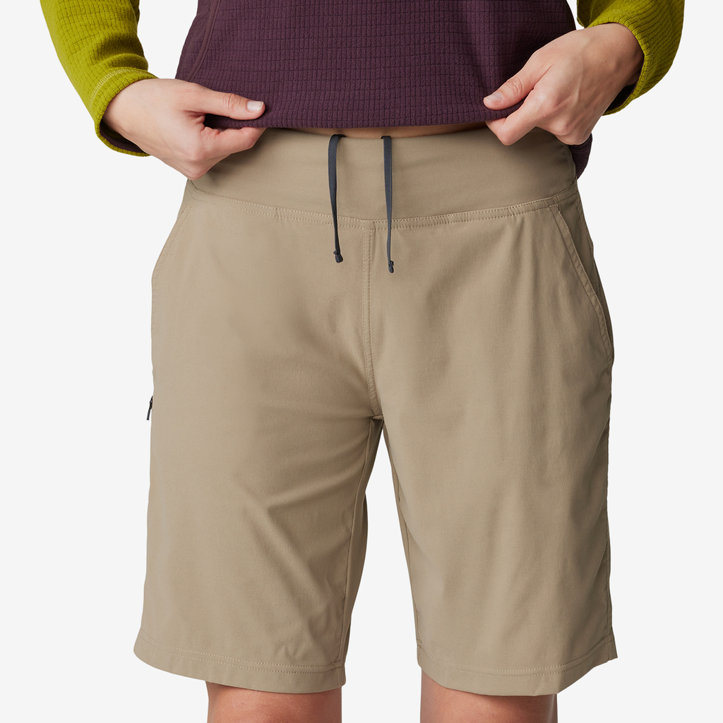 Mountain Hardwear W Dynama™ Bermuda in BEIGE