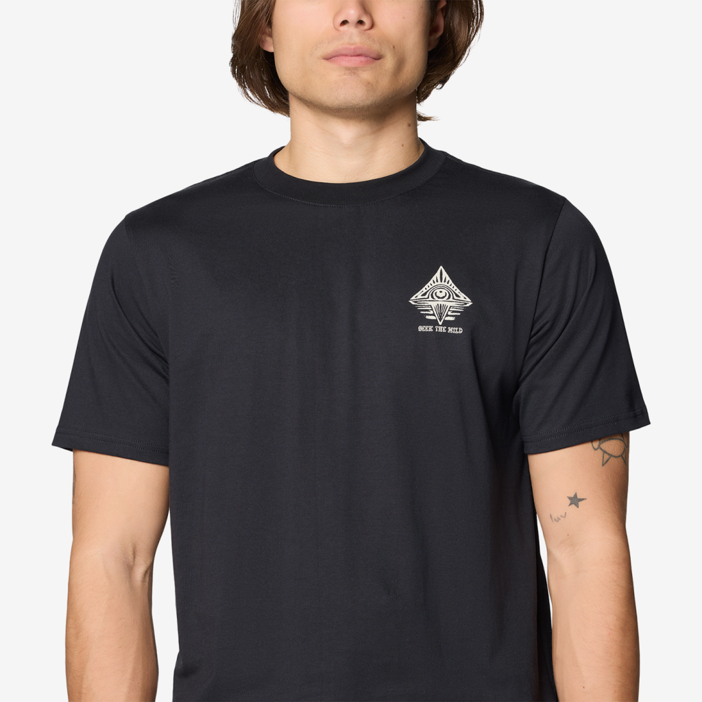 Mountain Hardwear M Journey™ Short Sleeve in SCHWARZ