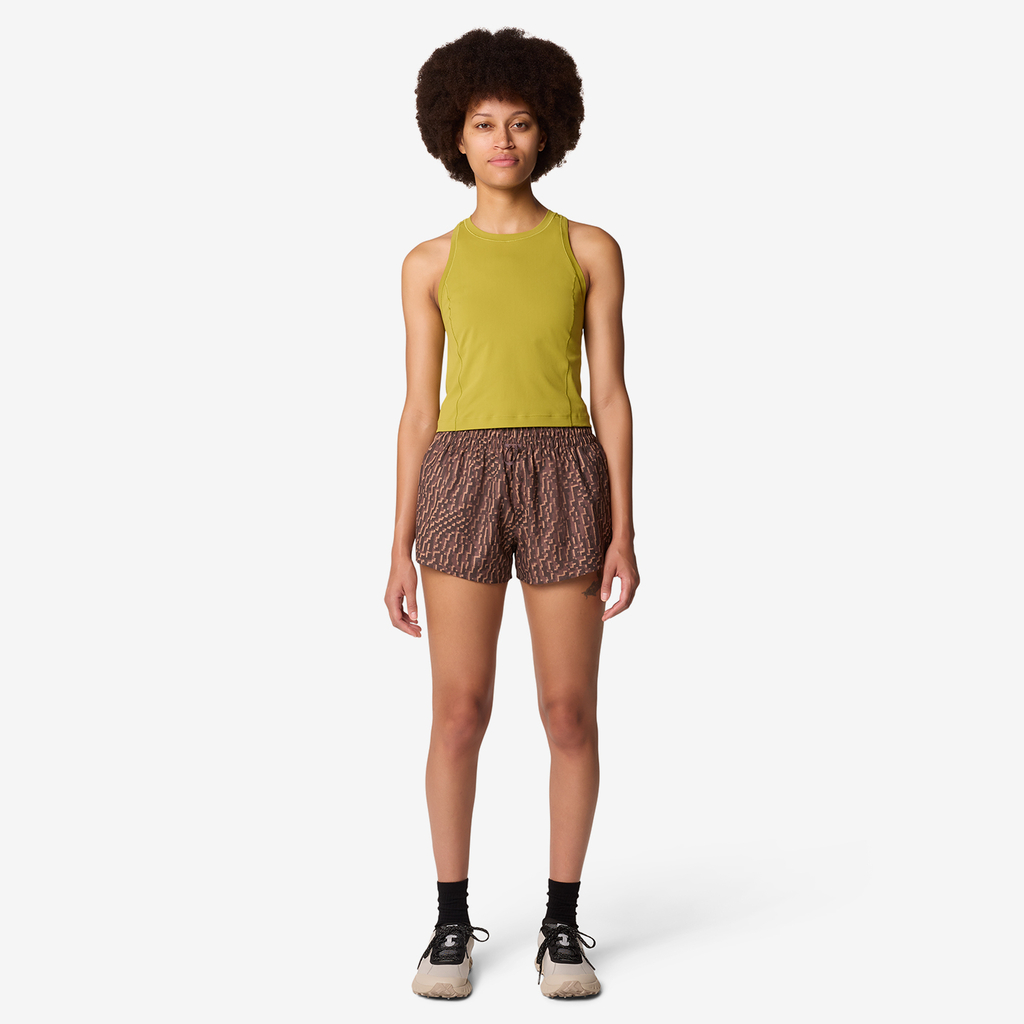 Mountain Hardwear W Shade Lite™ Short in BRAUN
