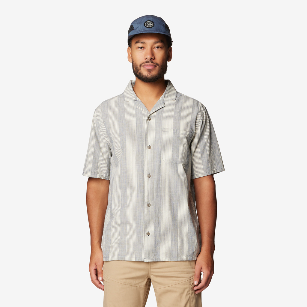 Mountain Hardwear M Cottonwood™ Camp Lite Short Sleeve Shirt in BLAU