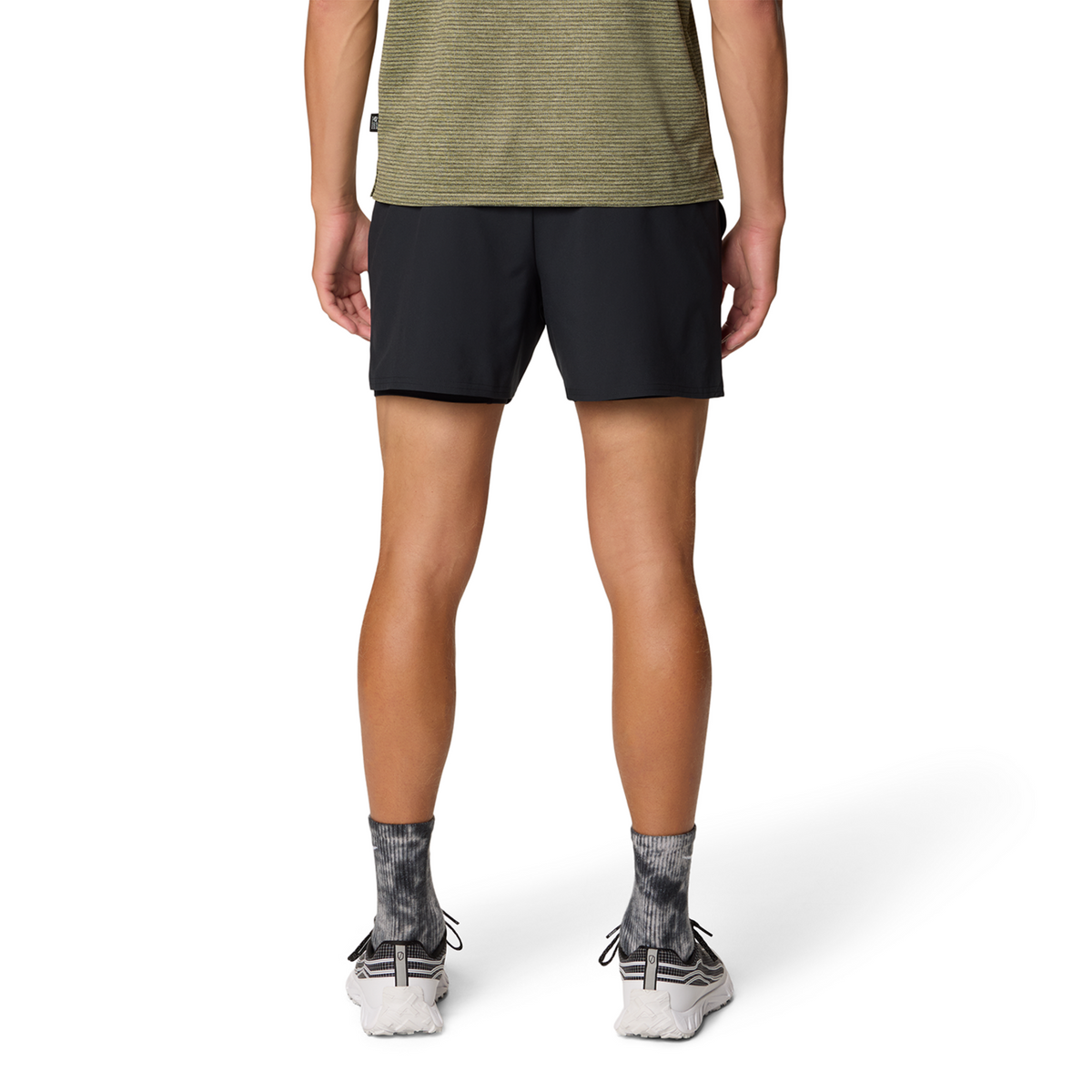 Mountain Hardwear M Shade Lite™ Short in SCHWARZ