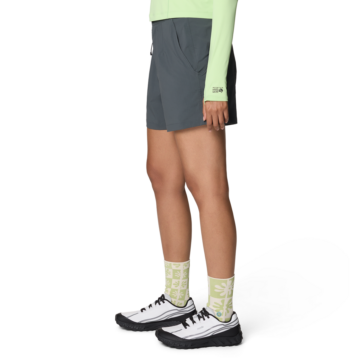 Mountain Hardwear W Peak Rambler™ Short in GRAU