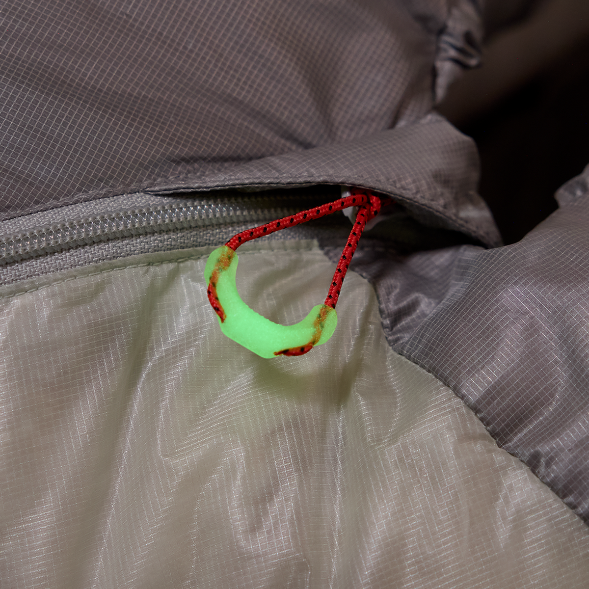 Mountain Hardwear Ghoul™ 20°F/-7°C Reg in GRAU