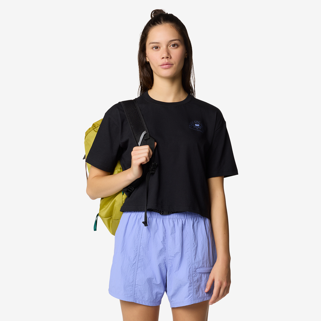 Mountain Hardwear W Seek Floral Boxy Crop Short Sleeve in SCHWARZ