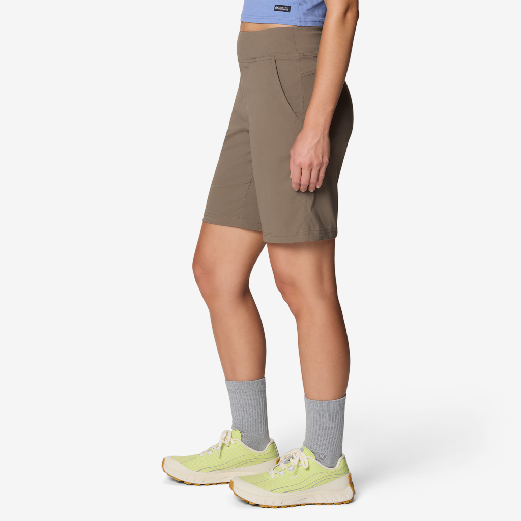 Mountain Hardwear W Dynama™ Bermuda in BRAUN