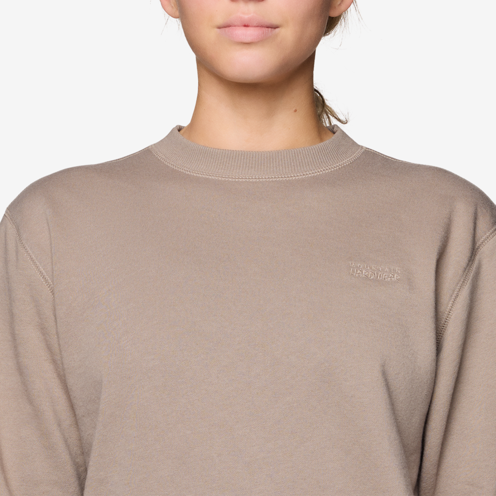 Mountain Hardwear W MHW Logo Pullover Crew in BRAUN