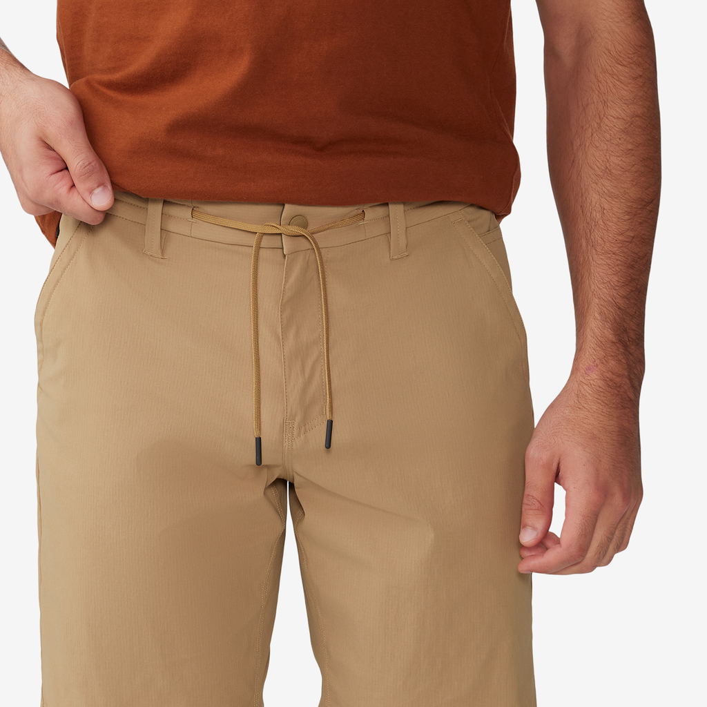 Mountain Hardwear M Axton™ Short in BRAUN