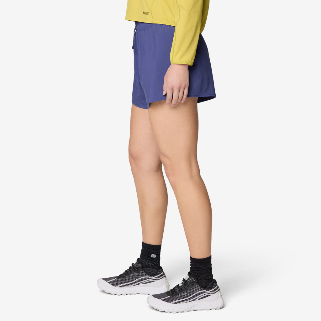 Mountain Hardwear W Shade Lite™ Short in VIOLETT