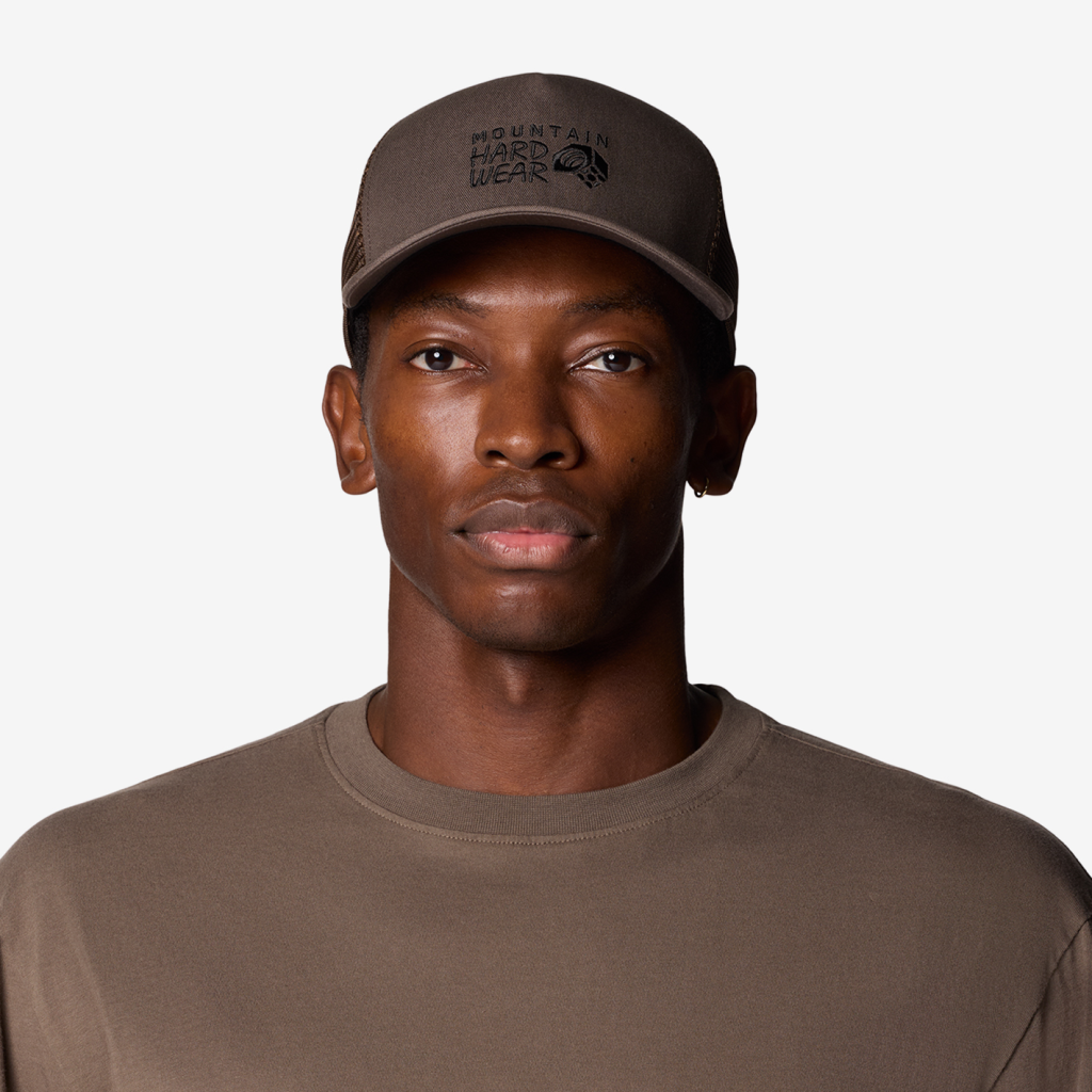 Mountain Hardwear MHW Logo Trucker S26 in BRAUN