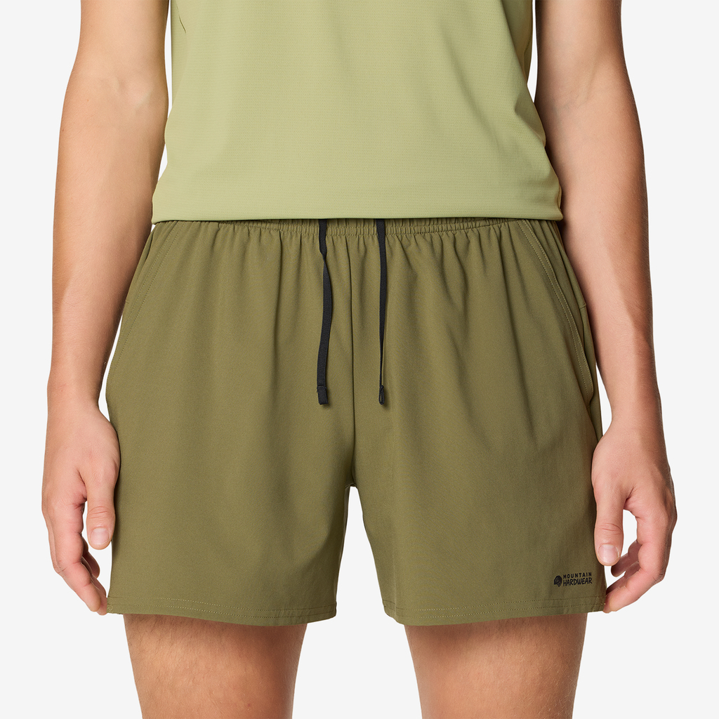 Mountain Hardwear M Shade Lite™ Short in GRÜN