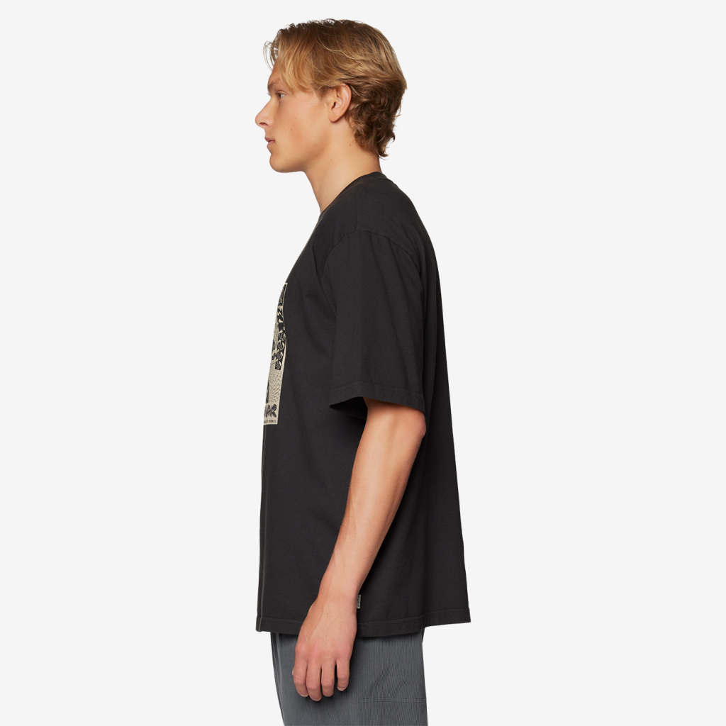 Mountain Hardwear M Collab Graphic™ Short Sleeve in SCHWARZ