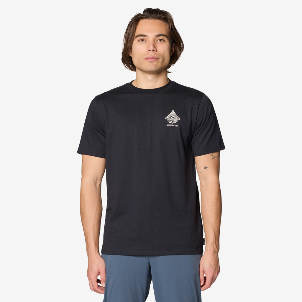 Mountain Hardwear M Journey™ Short Sleeve in SCHWARZ