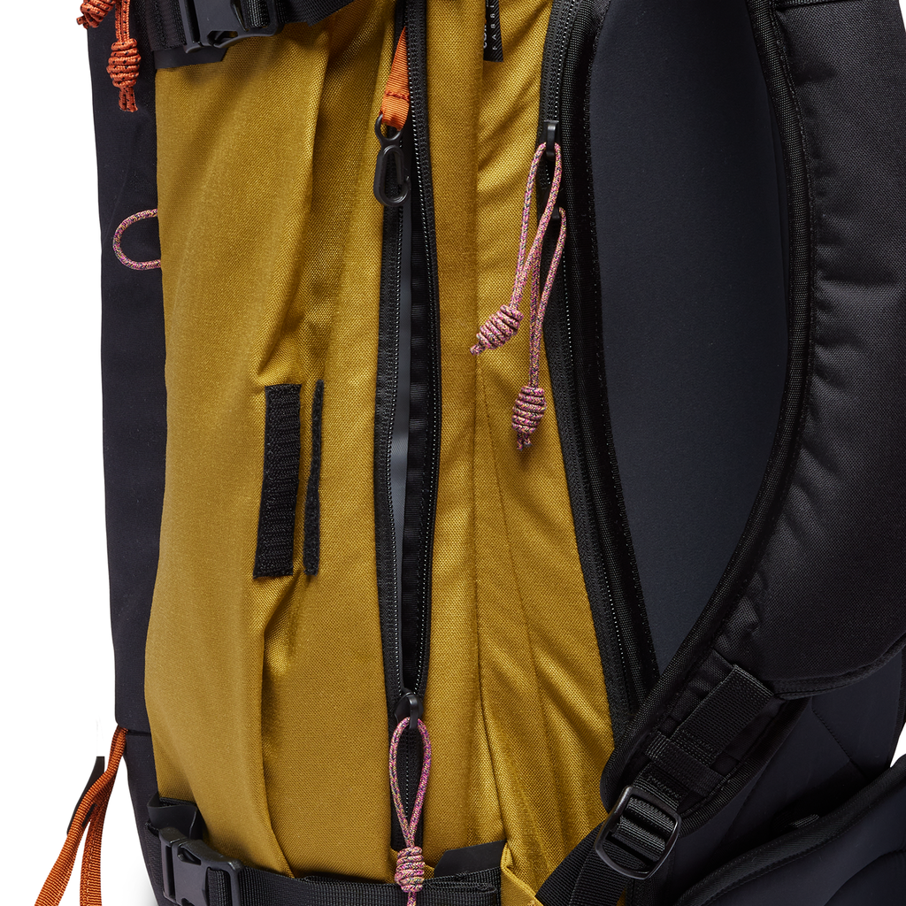 Mountain Hardwear Powabunga™ 32 Pack in BRAUN