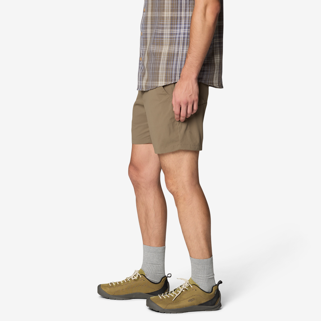 Mountain Hardwear Dynama™ Short in BRAUN