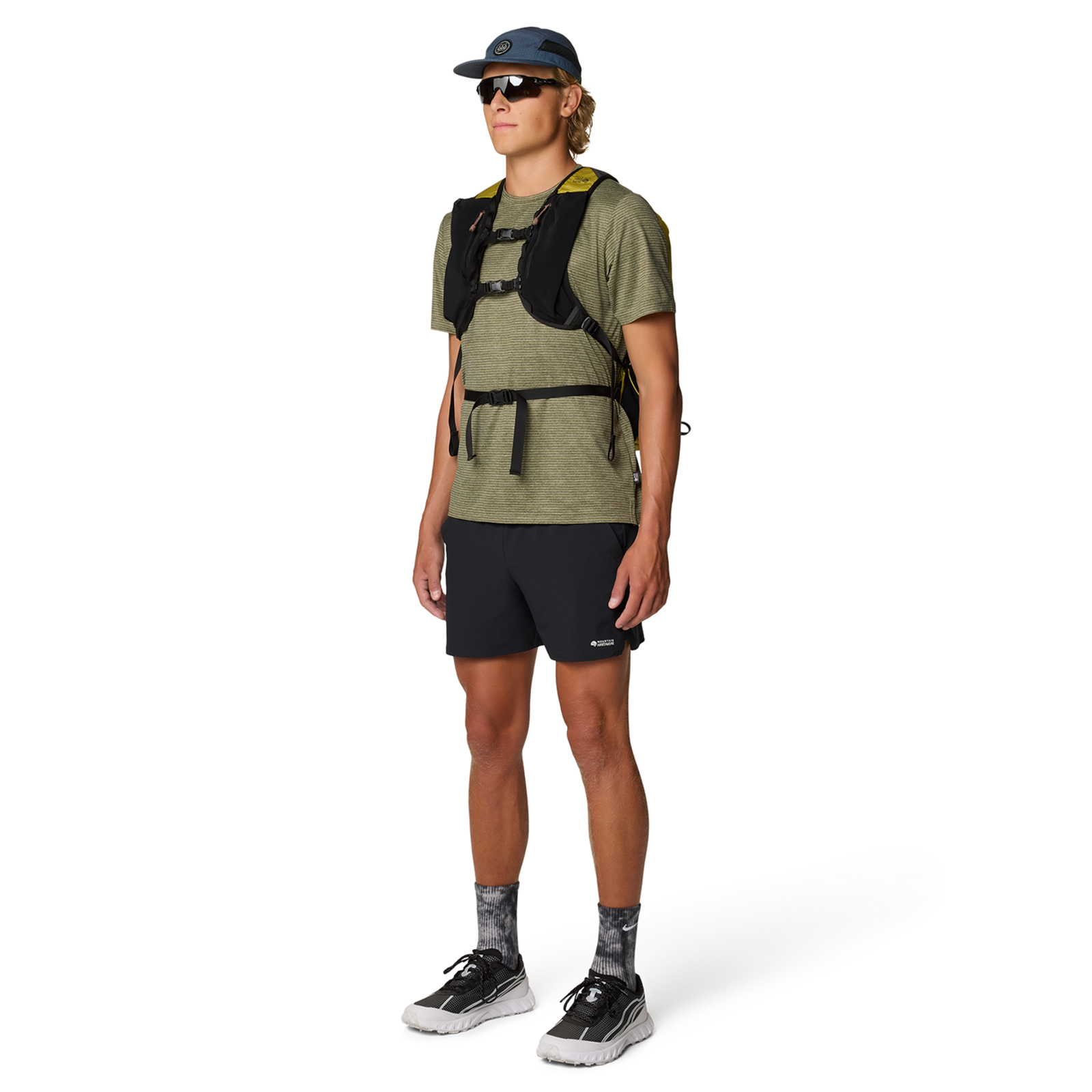 Mountain Hardwear M Shade Lite™ Short in SCHWARZ
