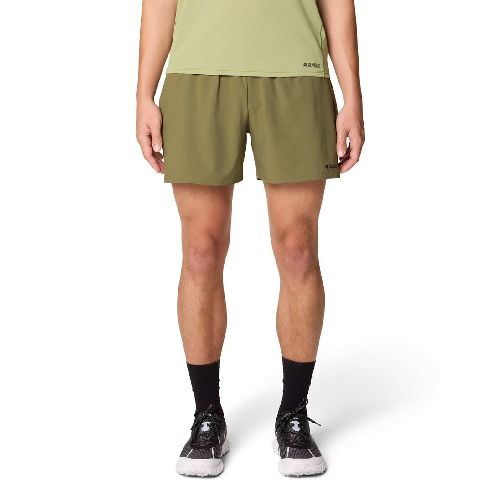 Mountain Hardwear M Shade Lite™ Short in GRÜN