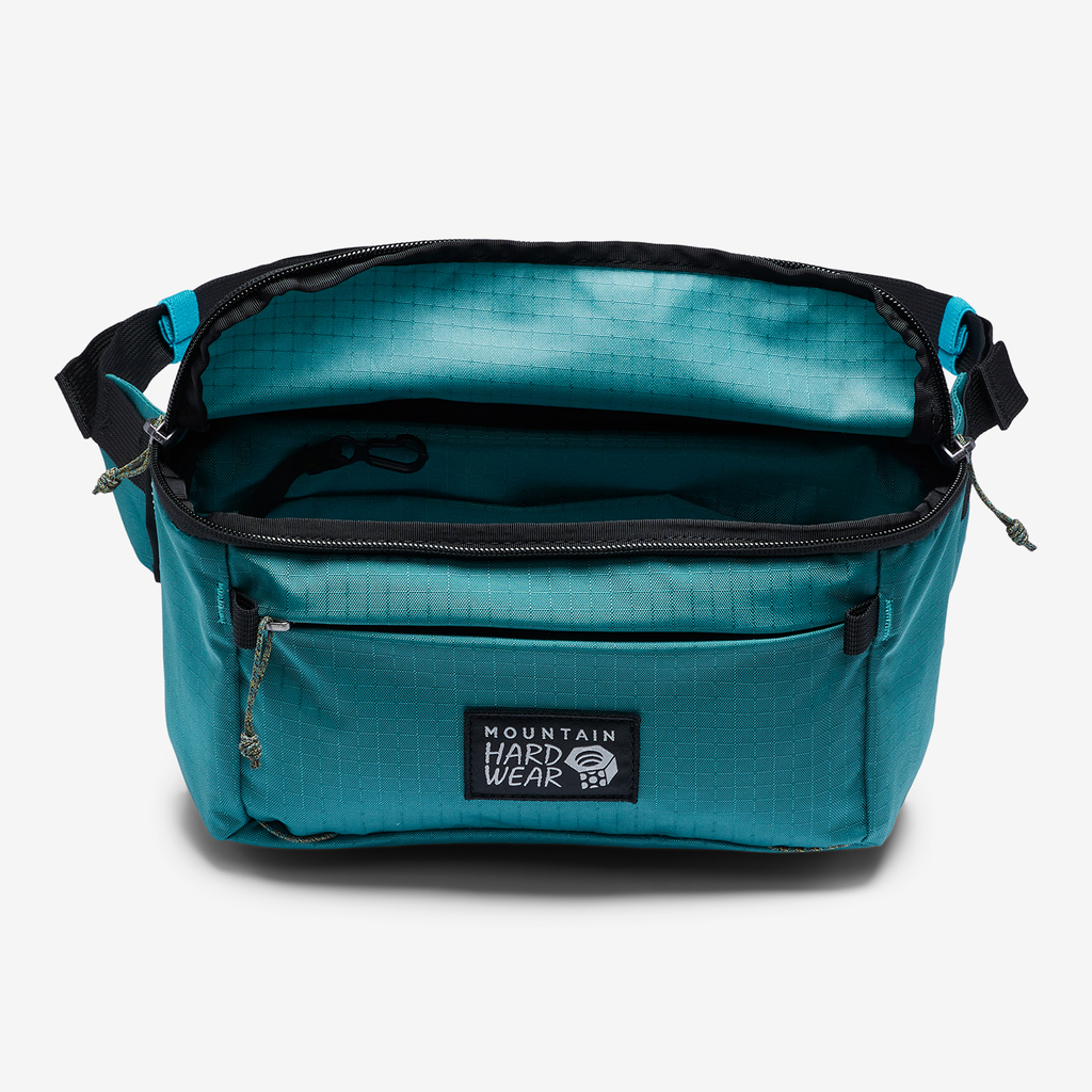 Mountain Hardwear Camp 4™ Hip Pack in BLAU