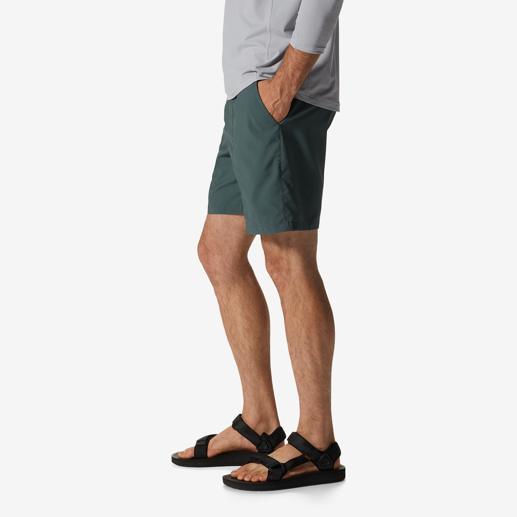 Mountain Hardwear M Trail Sender™ Short in GRÜN