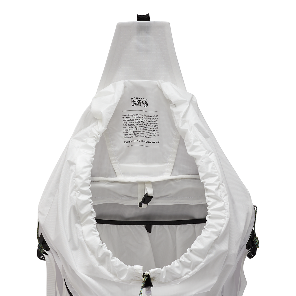 Mountain Hardwear Alpine Light™ 35 Backpack in WEISS