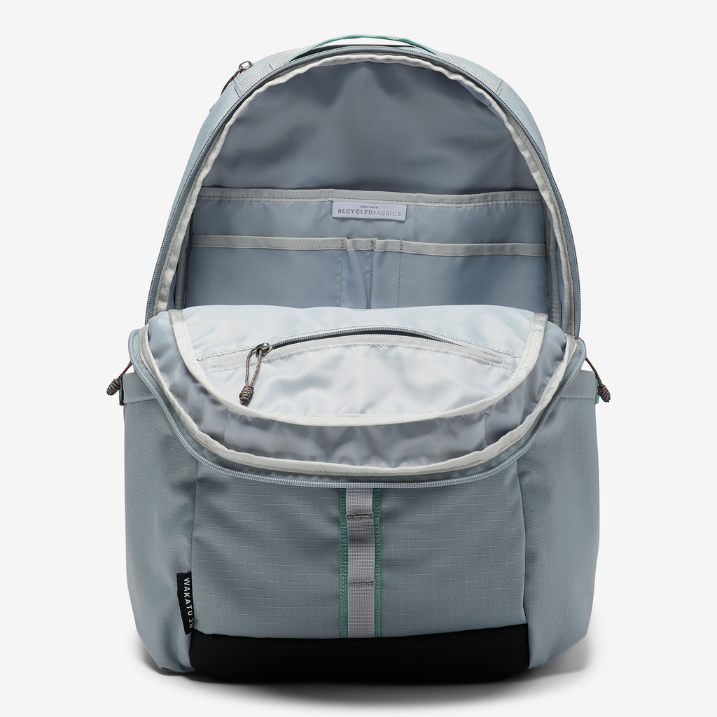 Mountain Hardwear W Wakatu Backpack in GRAU