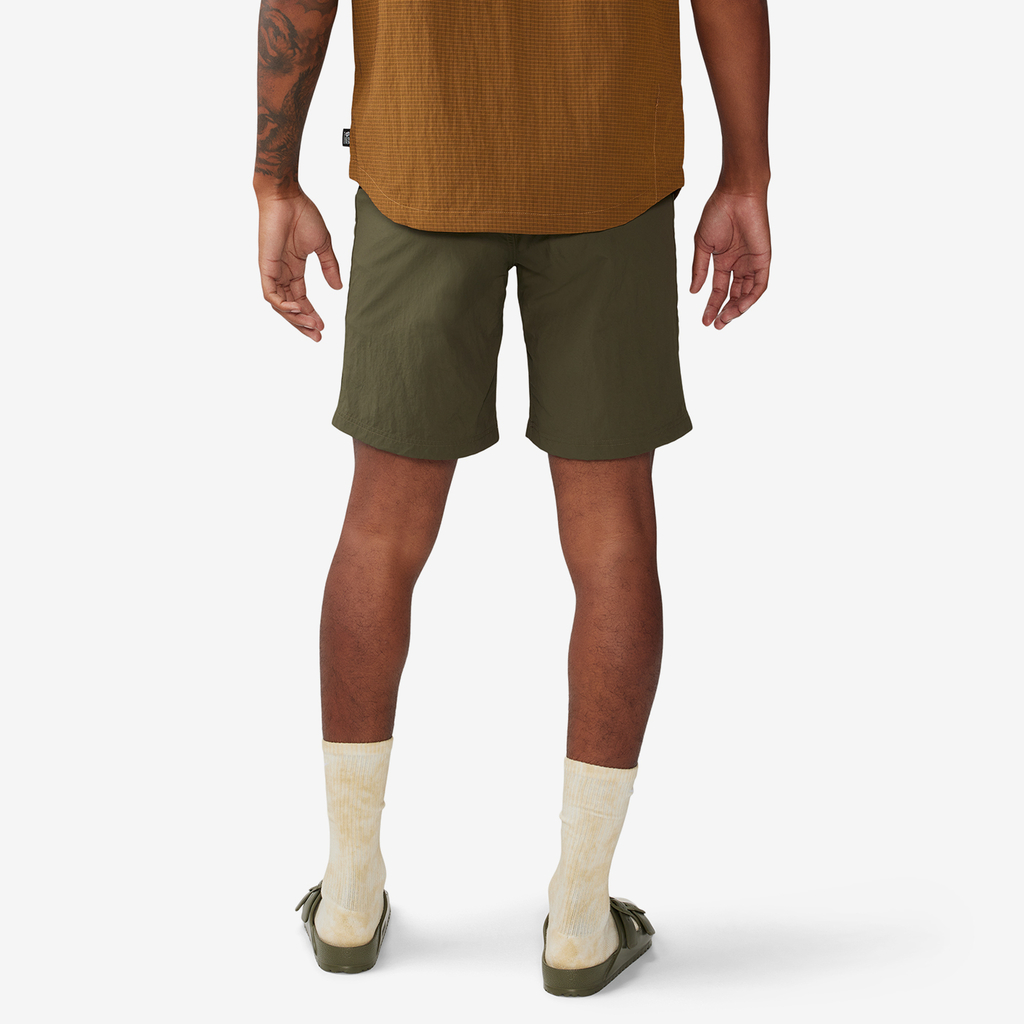 Mountain Hardwear M Stryder™ Short in GRÜN