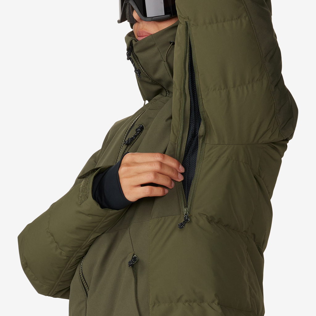 Mountain Hardwear W Powder Down Jacket in GRÜN