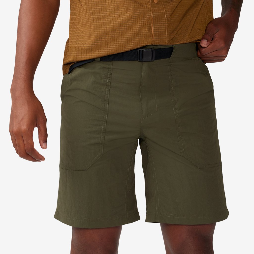 Mountain Hardwear M Stryder™ Short in GRÜN