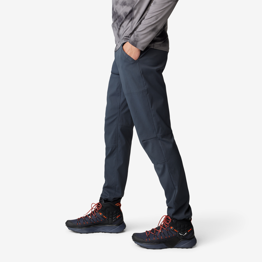 Mountain Hardwear M Hardwear AP™ Active Crossover Pant in BLAU