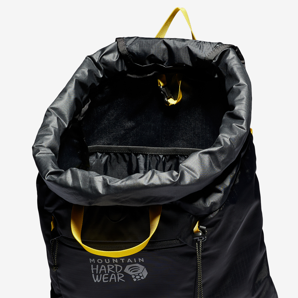 Mountain Hardwear UL 20 Backpack in SCHWARZ