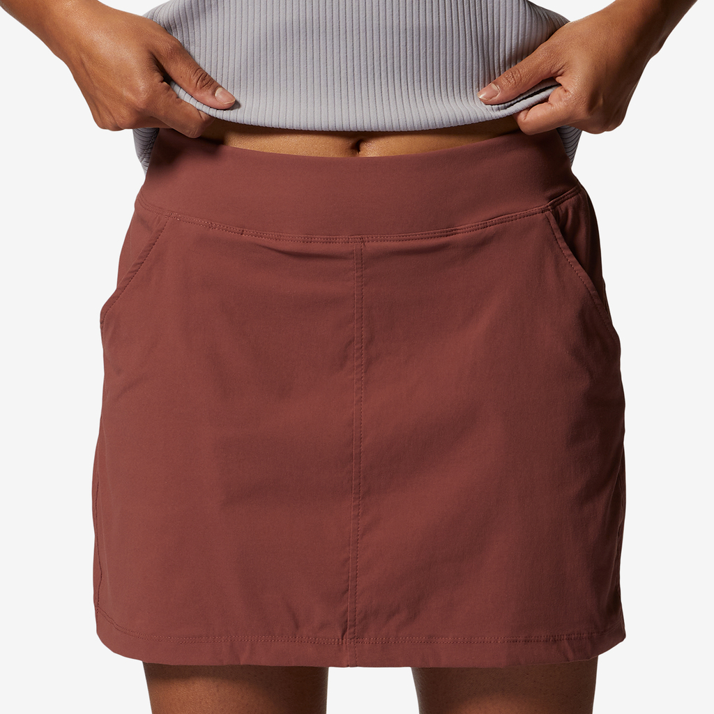 Mountain Hardwear W Dynama™ Skort in ROT