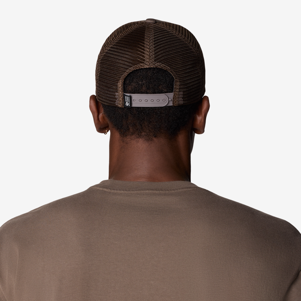 Mountain Hardwear MHW Logo Trucker S26 in BRAUN